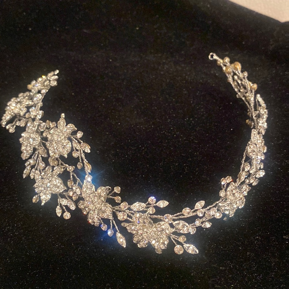 Bridal headpiece absolutely stunning handmaid never worn gorgeously crafted